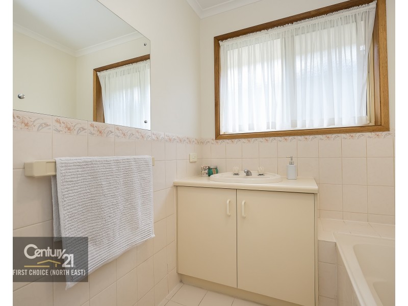 12 Chesterfield Walk, Hillbank SA 5112