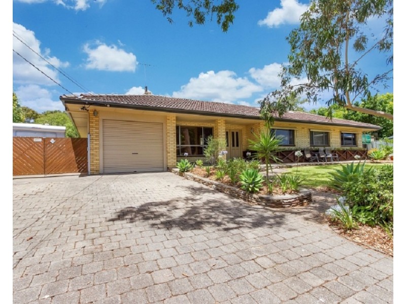 1 Glen Crescent, Vista SA 5091