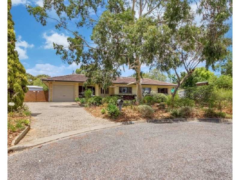 1 Glen Crescent, Vista SA 5091