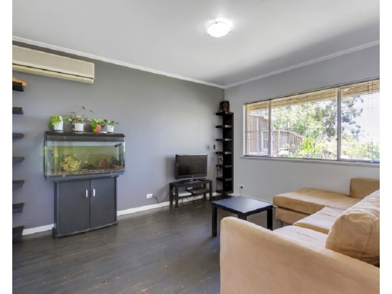 1 Glen Crescent, Vista SA 5091