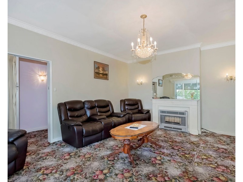 17 Hutchinson Avenue, Athelstone SA 5076