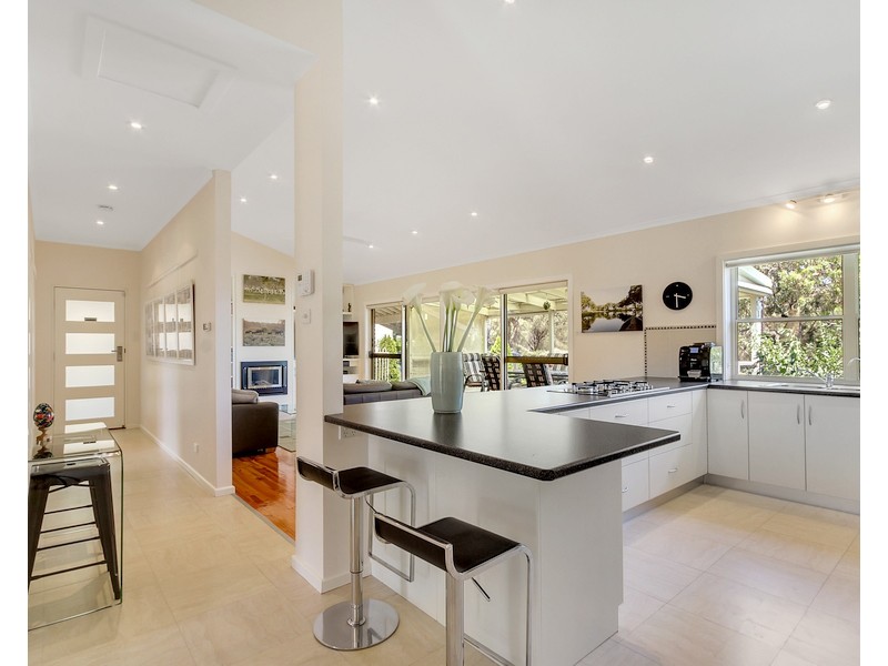 10 Tarni Street, Fairview Park SA 5126