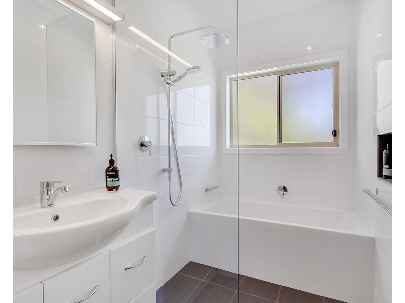 10 Tarni Street, Fairview Park SA 5126