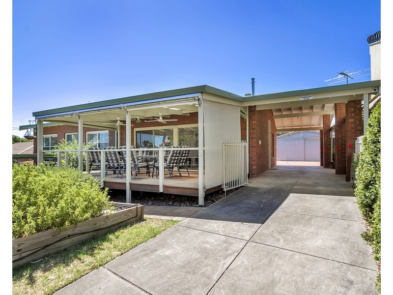 10 Tarni Street, Fairview Park SA 5126