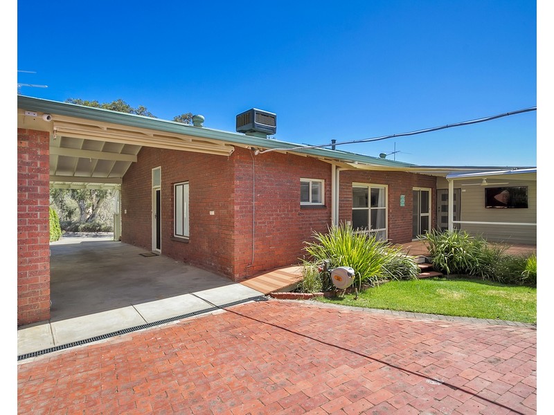 10 Tarni Street, Fairview Park SA 5126