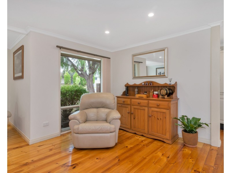 12 Barton Court, St Agnes SA 5097