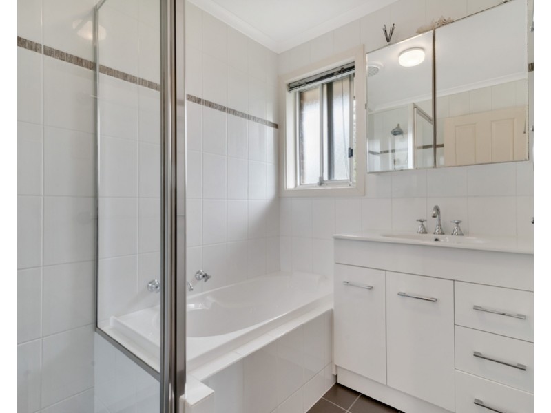 12 Barton Court, St Agnes SA 5097