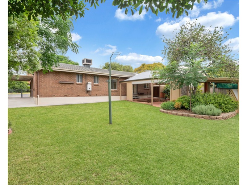 12 Barton Court, St Agnes SA 5097