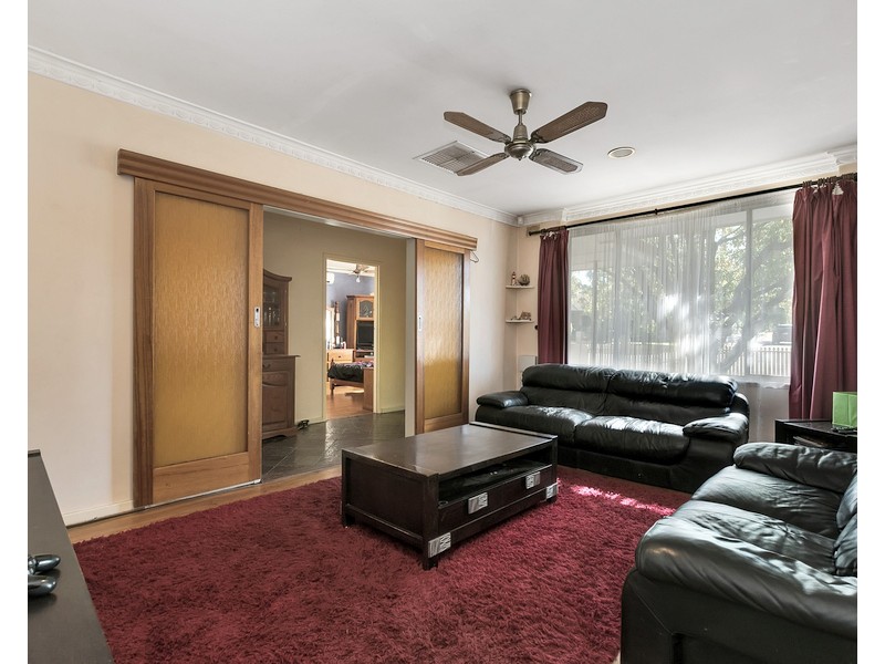 18 Parcoola Avenue, Hope Valley SA 5090