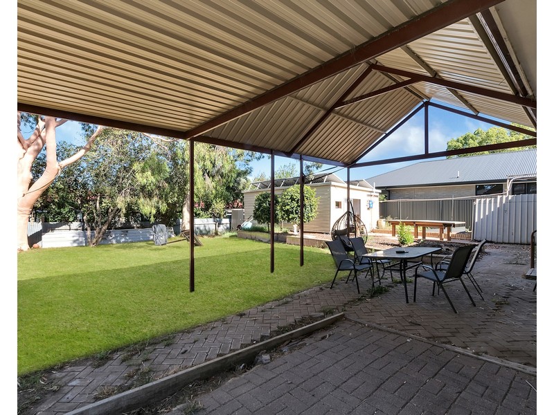 18 Parcoola Avenue, Hope Valley SA 5090