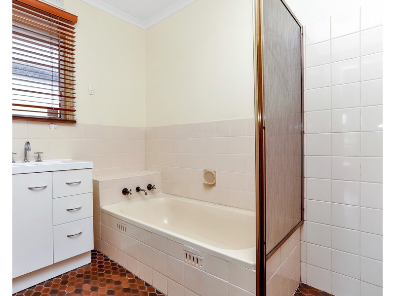 11 Somerset Avenue, Redwood Park SA 5097