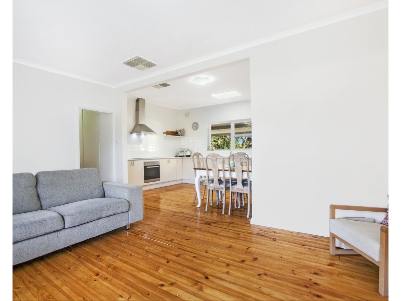 6 Redwood Avenue, Redwood Park SA 5097