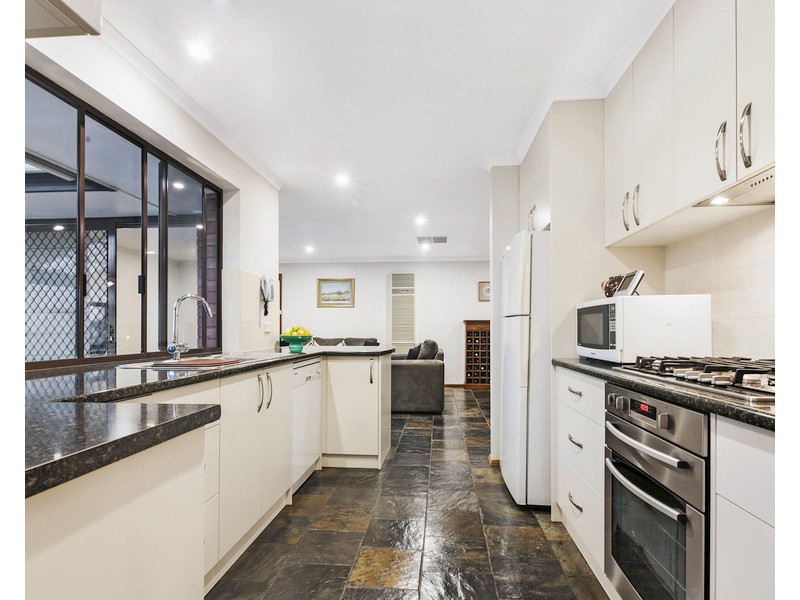 18 Dickerson Way, Redwood Park SA 5097