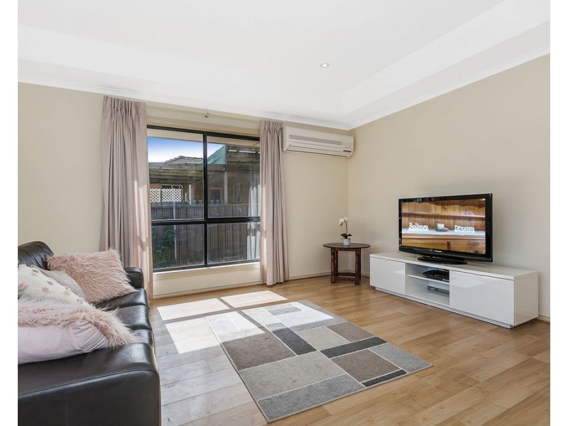 8b Rowe Street, Para Hills SA 5096