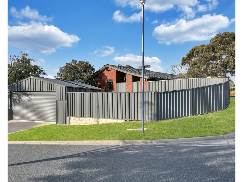 29 Gollop Crescent, Redwood Park SA 5097