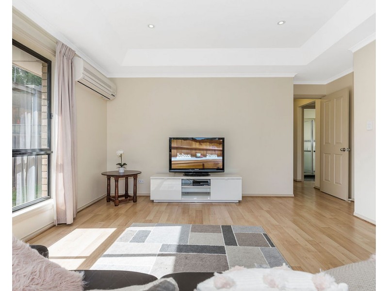 8b Rowe Street, Para Hills SA 5096