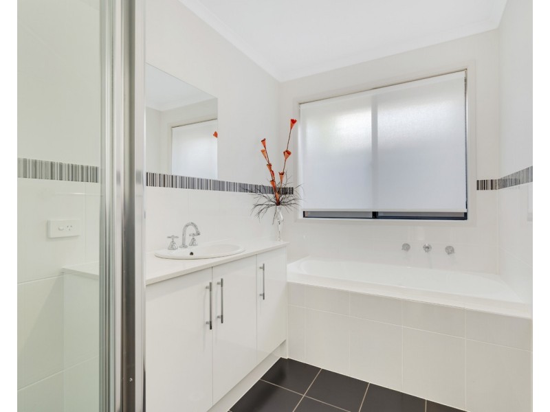 8 Mandel Street, Munno Para West SA 5115