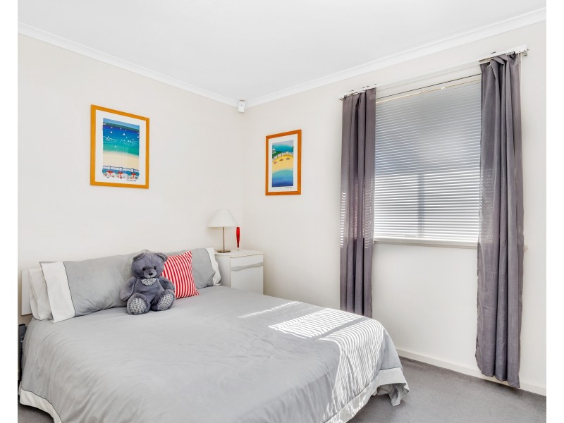 28 Frontignac Court, Wynn Vale SA 5127