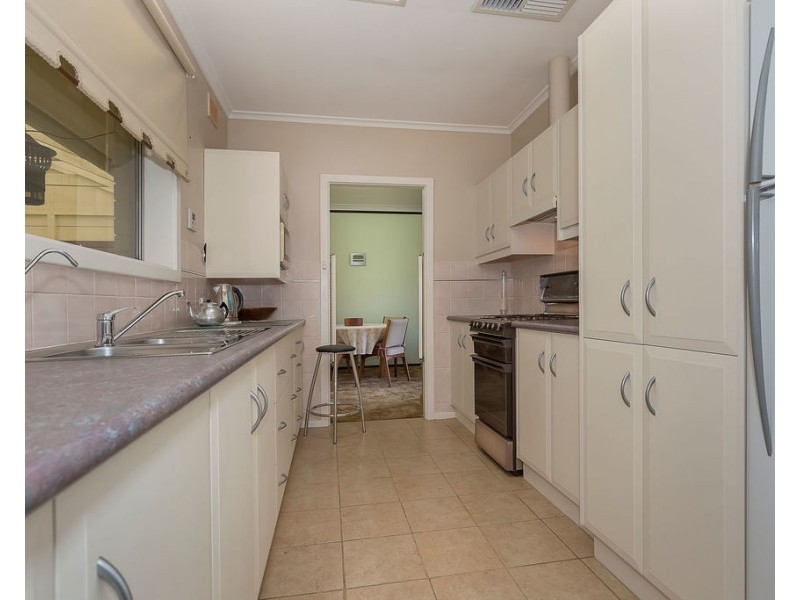 2 Folkestone Street, Modbury Heights SA 5092