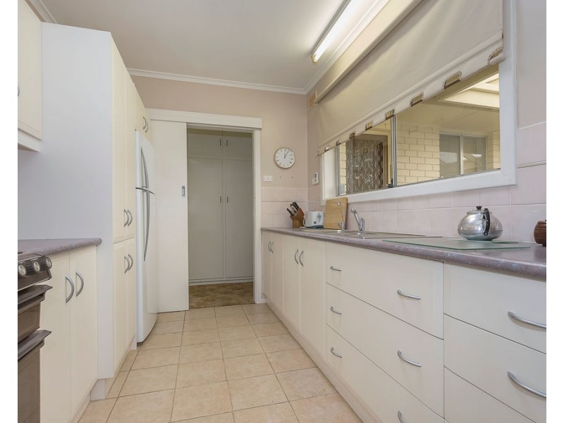2 Folkestone Street, Modbury Heights SA 5092