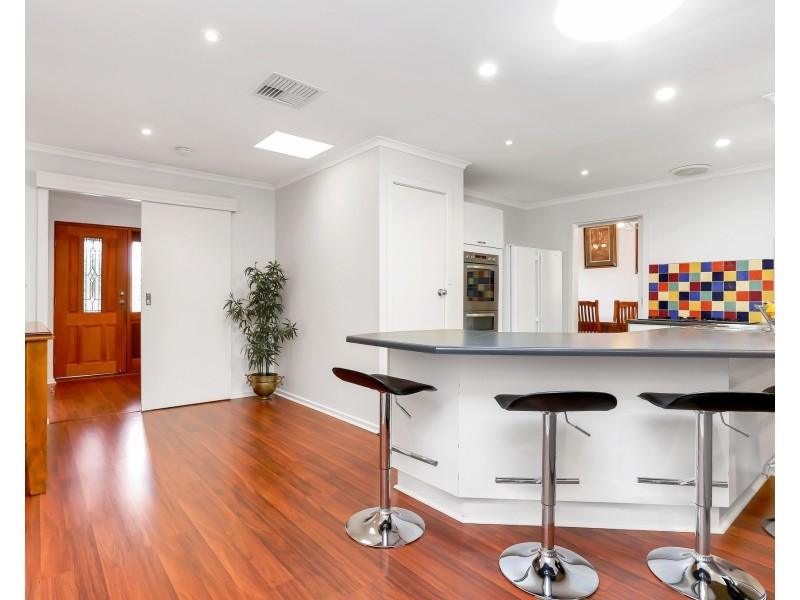 5 Chertsey Court, Wynn Vale SA 5127