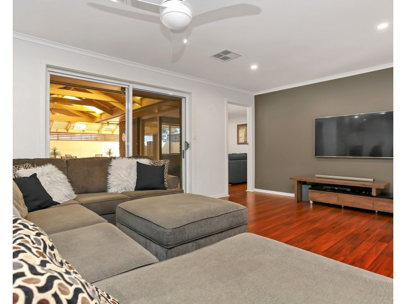 5 Chertsey Court, Wynn Vale SA 5127