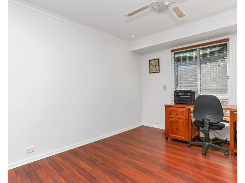 5 Chertsey Court, Wynn Vale SA 5127