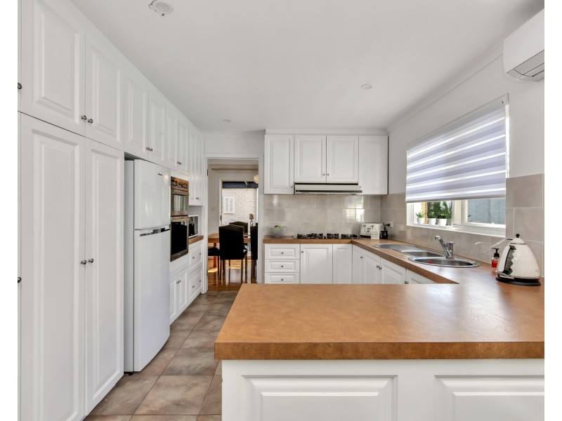 29 Hamilton Road, Fairview Park SA 5126