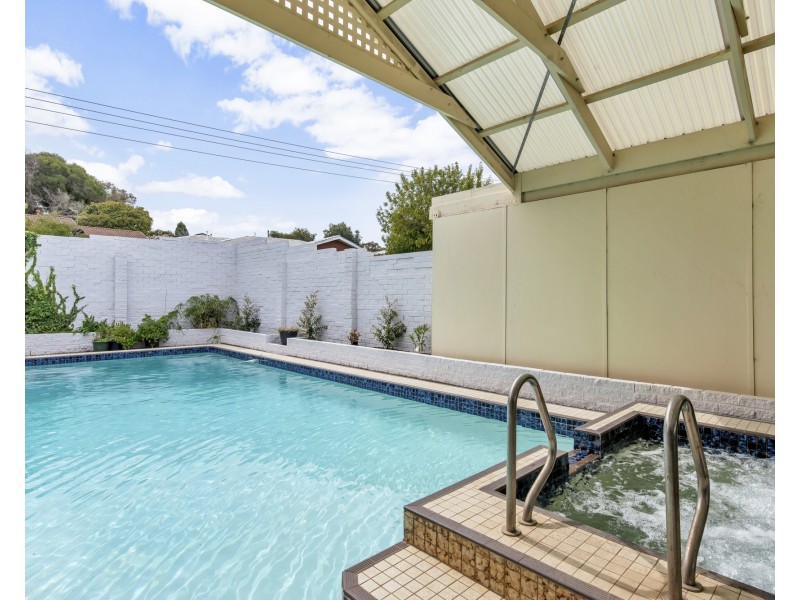 29 Hamilton Road, Fairview Park SA 5126