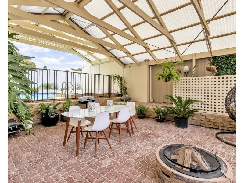 29 Hamilton Road, Fairview Park SA 5126
