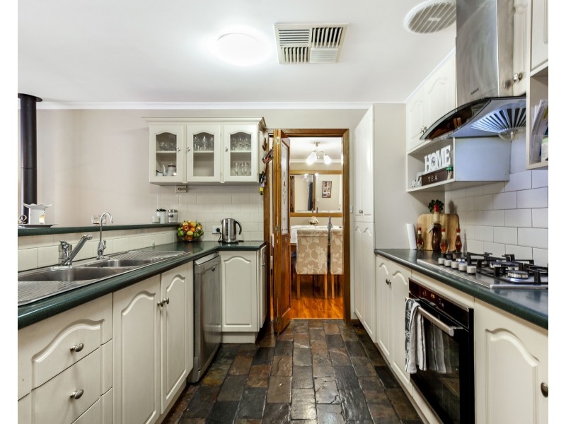 17 Barker Avenue, Tea Tree Gully SA 5091