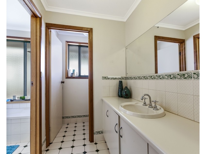 17 Barker Avenue, Tea Tree Gully SA 5091