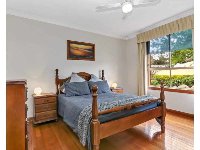 2 Rocklyn Court, Gulfview Heights SA 5096