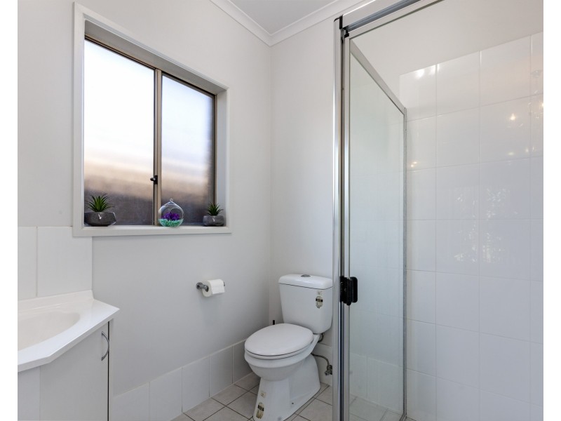 17 Maidos Grove, Valley View SA 5093