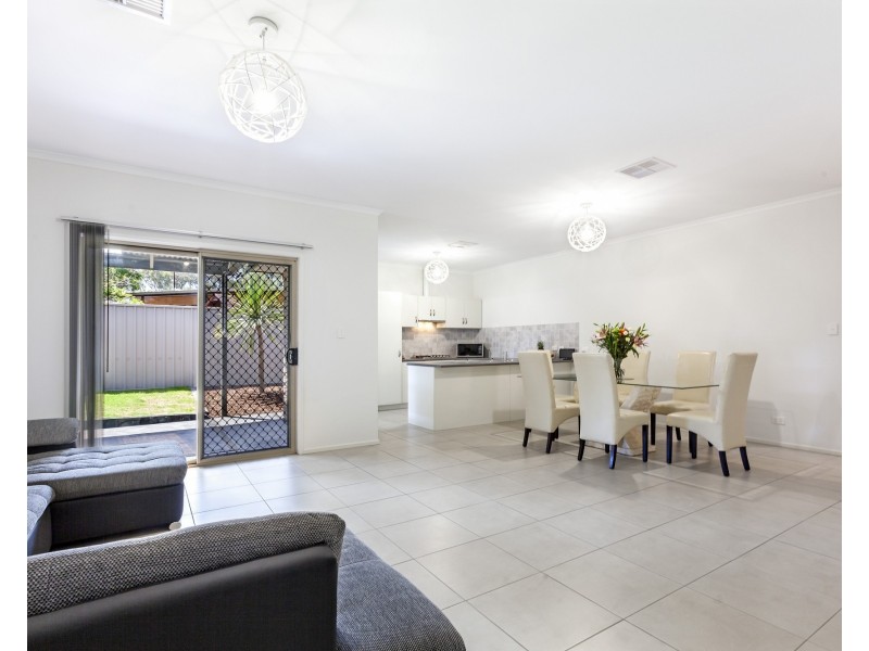 17 Maidos Grove, Valley View SA 5093