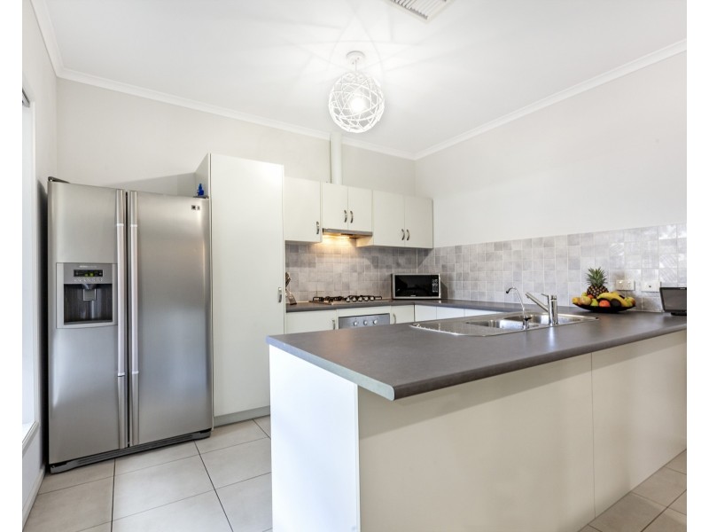 17 Maidos Grove, Valley View SA 5093
