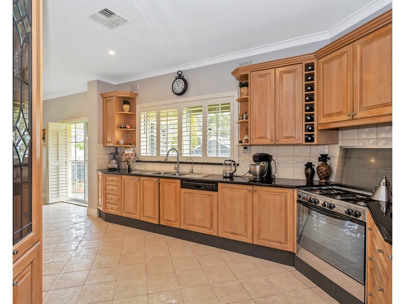 12 Seymour Grove, Campbelltown SA 5074