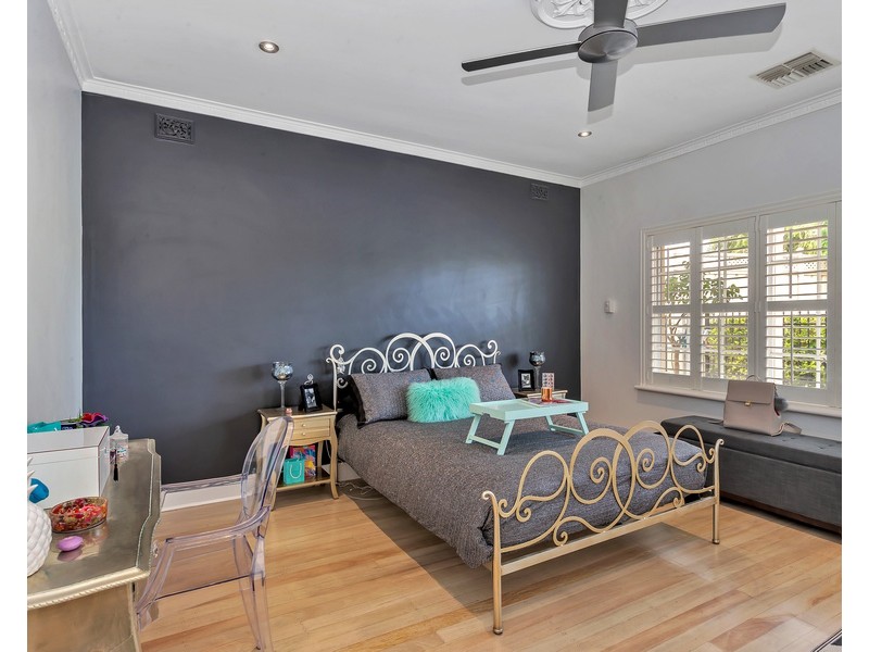 12 Seymour Grove, Campbelltown SA 5074