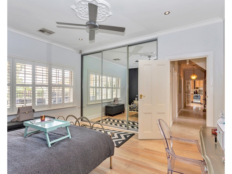 12 Seymour Grove, Campbelltown SA 5074