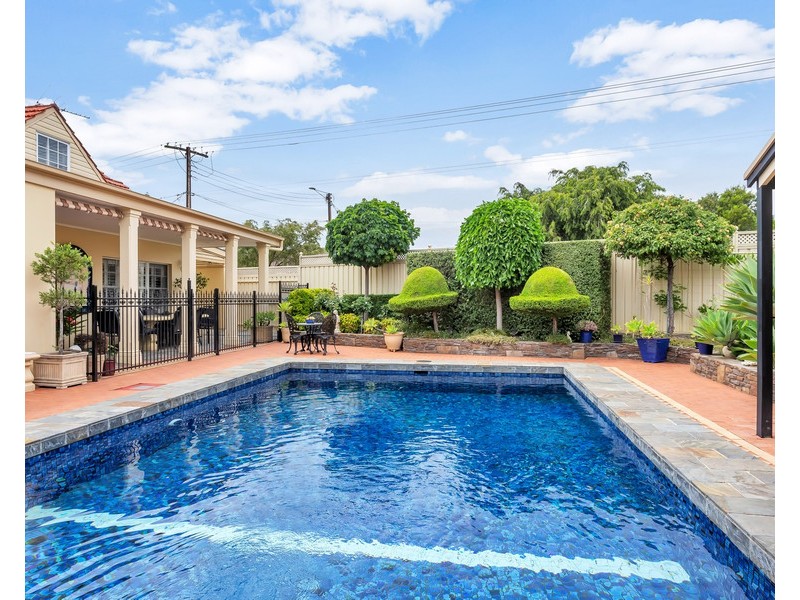 12 Seymour Grove, Campbelltown SA 5074