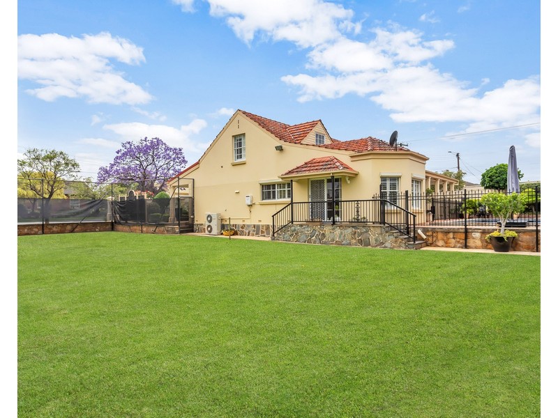 12 Seymour Grove, Campbelltown SA 5074