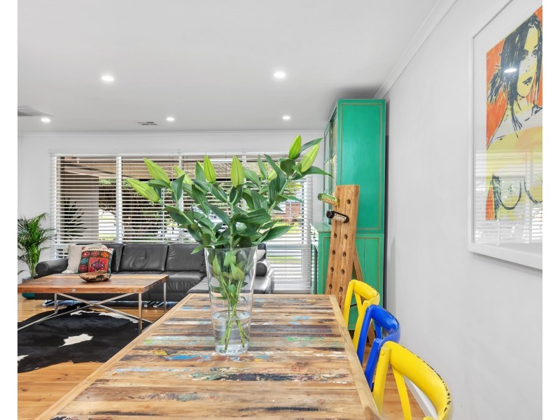 18 Abelia Avenue, Para Vista SA 5093