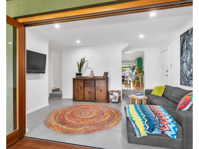 18 Abelia Avenue, Para Vista SA 5093