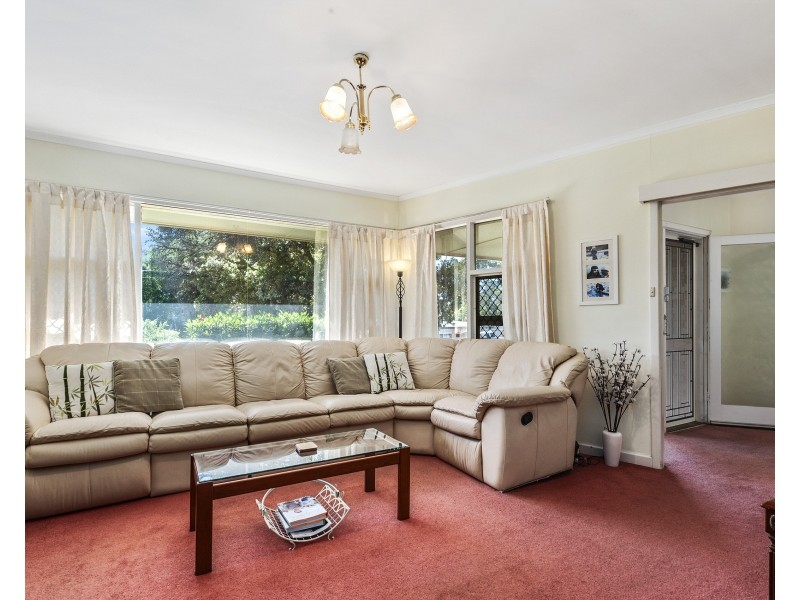 1 Hawick Street, Valley View SA 5093