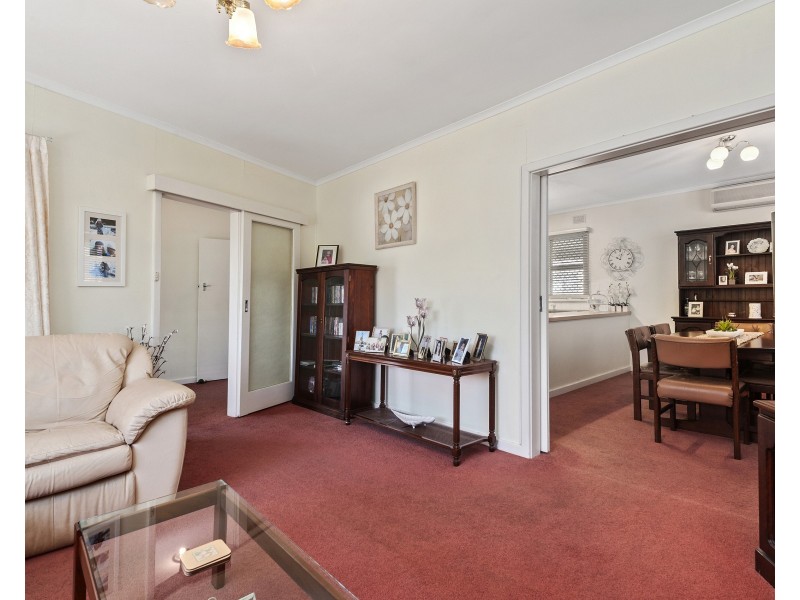 1 Hawick Street, Valley View SA 5093