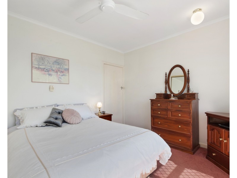 1 Hawick Street, Valley View SA 5093