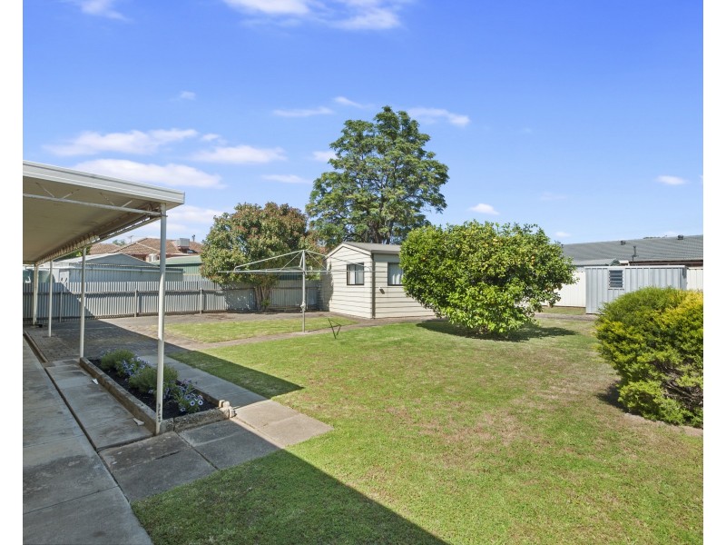 1 Hawick Street, Valley View SA 5093