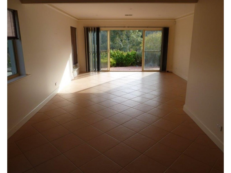 8 Pendeen Street, Golden Grove SA 5125