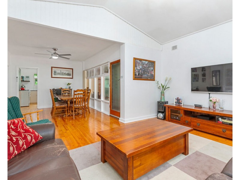 18 Hobart Crescent, Banksia Park SA 5091