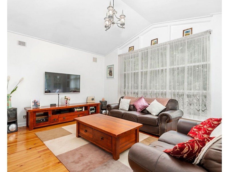 18 Hobart Crescent, Banksia Park SA 5091